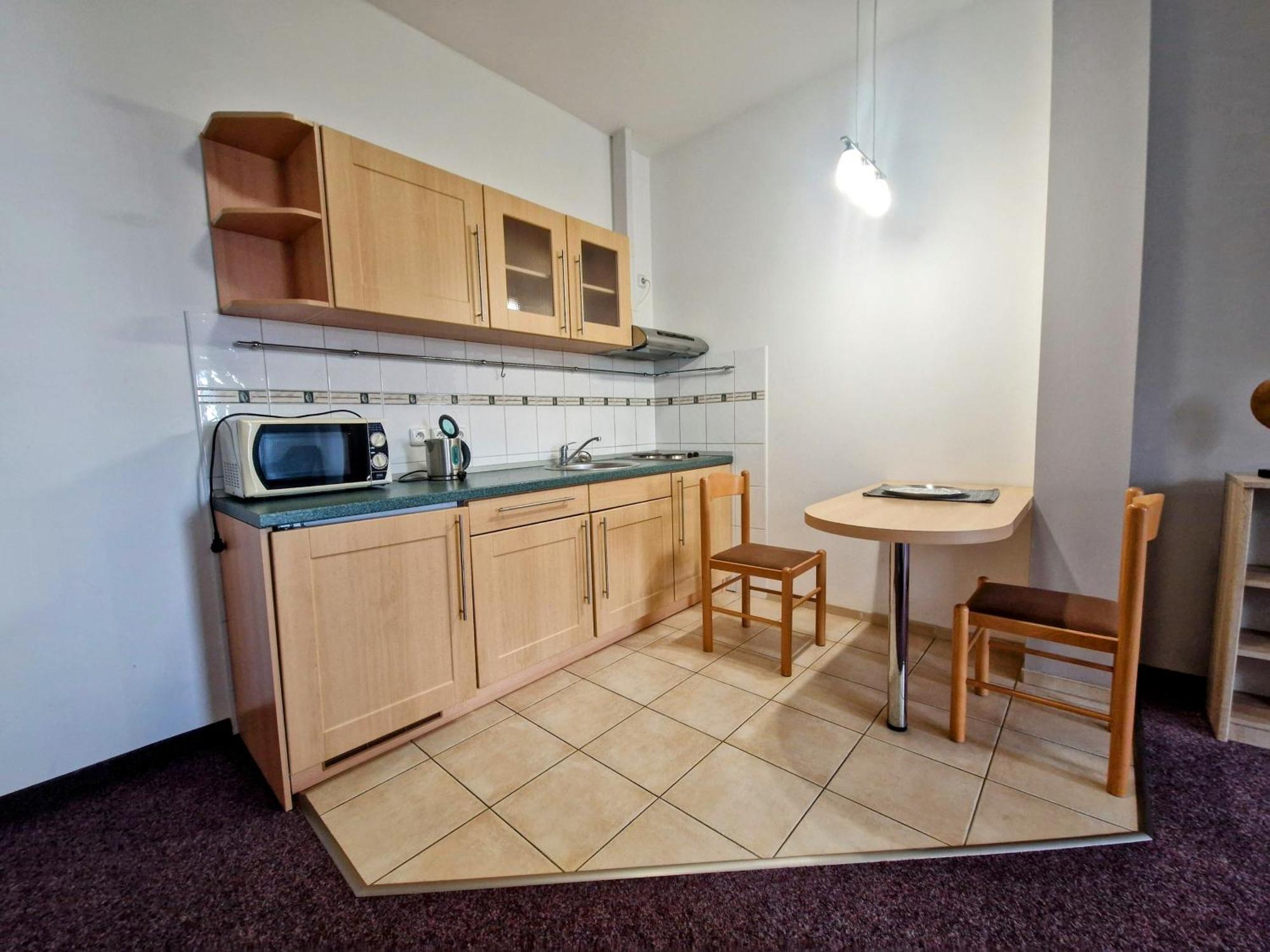ברון Family Hotel Maxim מראה חיצוני תמונה